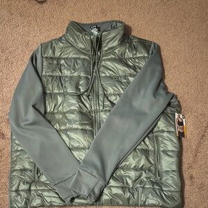 Aviahorizontal quilt jacket. Green midnight. Brand new with tag! Size xl (16-18)